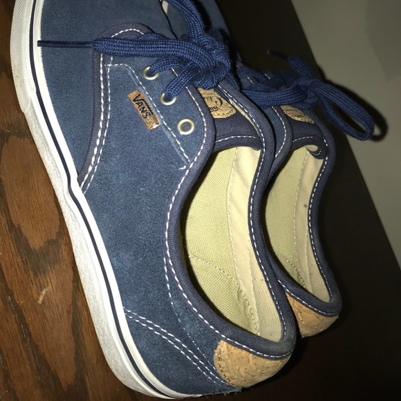 Vans - Picture 3 of 3